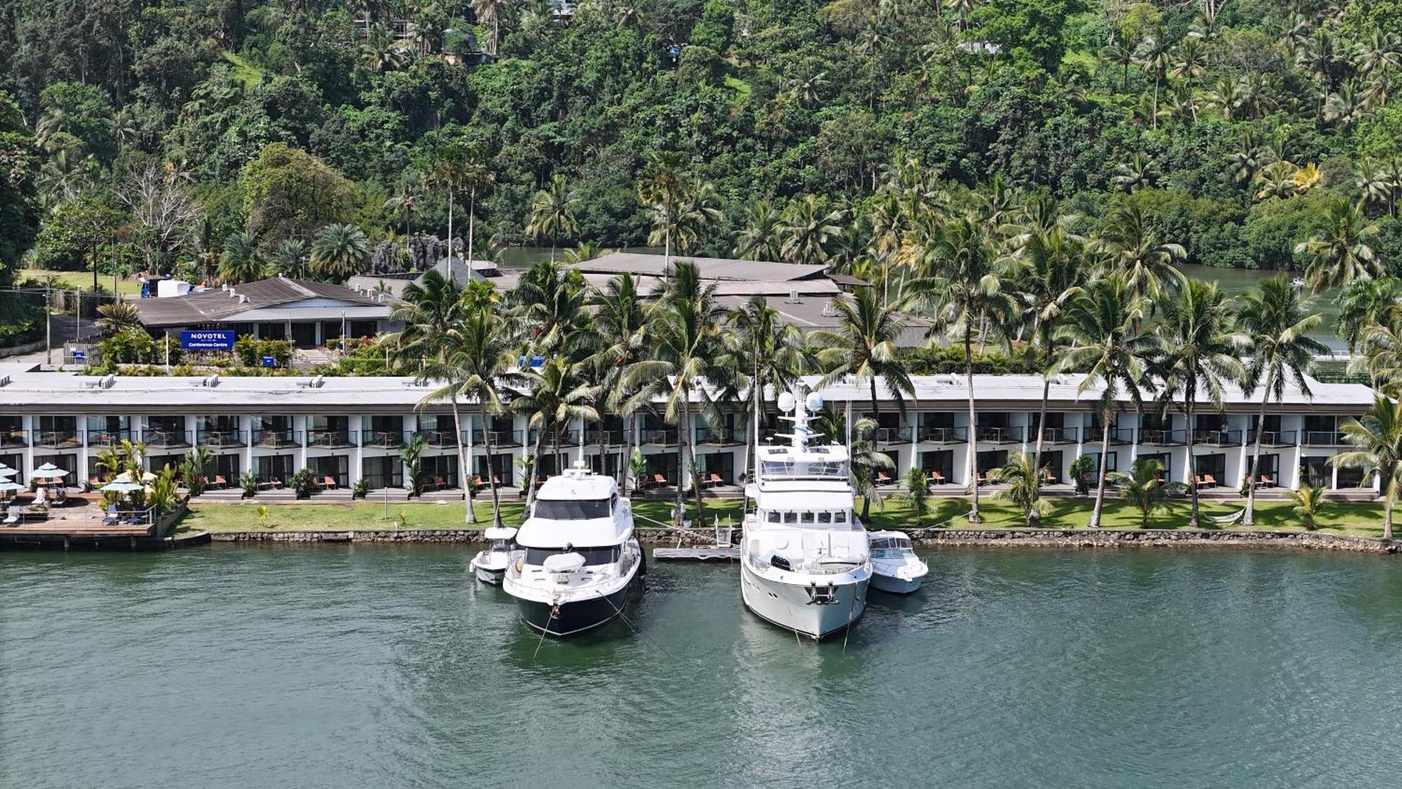 Novotel Suva Lami Bay Exterior foto